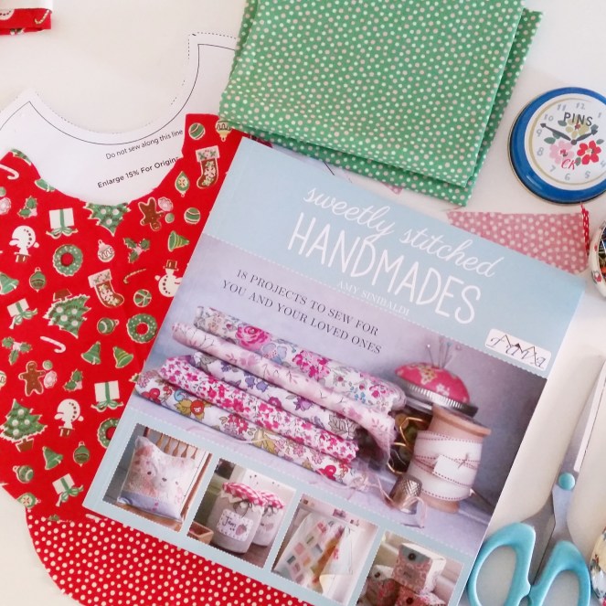 Frilly christmas bib