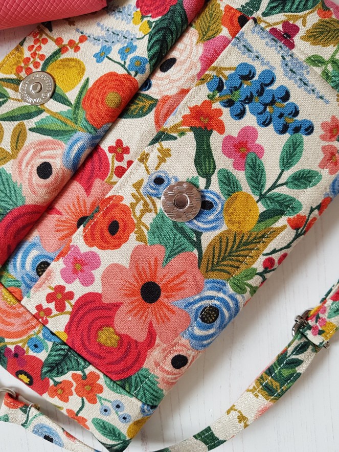 Enya Wallet - An Apple Tree Cottage Pattern