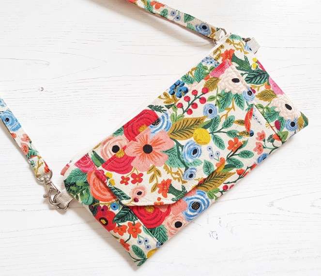 Enya Wallet - Apple Green Cottage Pattern