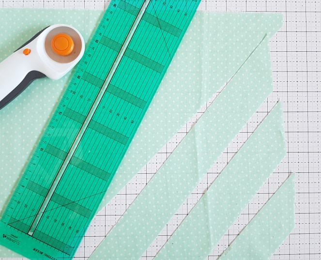 Making bias binding with a Clover Binding Ruler