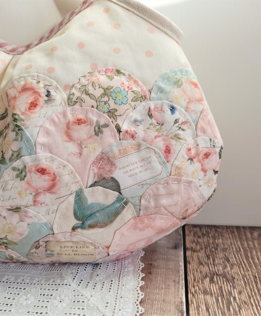 Rose and Violet Garden Clamshell Granny Bag