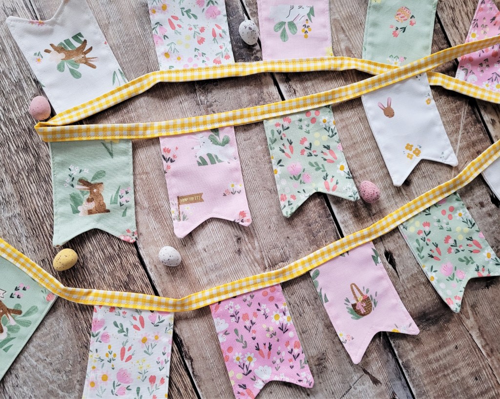 Easter Egg Hunt - Easter Basket & bunting