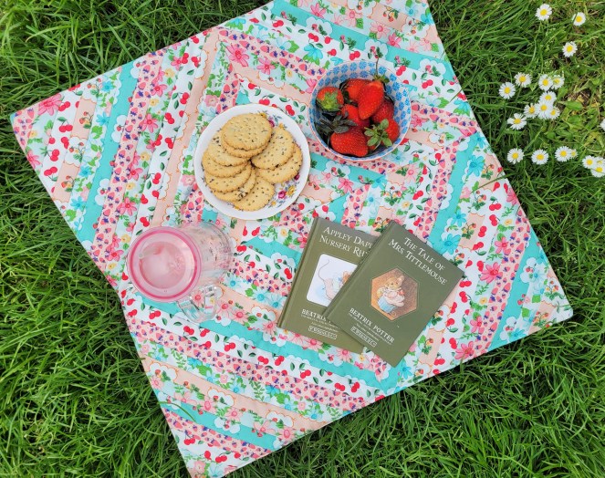 Summer Picnic - Mini Picnic Blanket