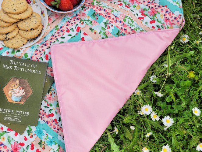 Summer Picnic - Mini Picnic Blanket