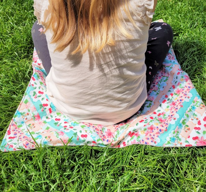 Summer Picnic - Mini Picnic Blanket